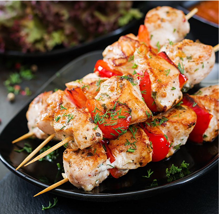 chicken-skewers-with-slices-sweet-peppers-dill
